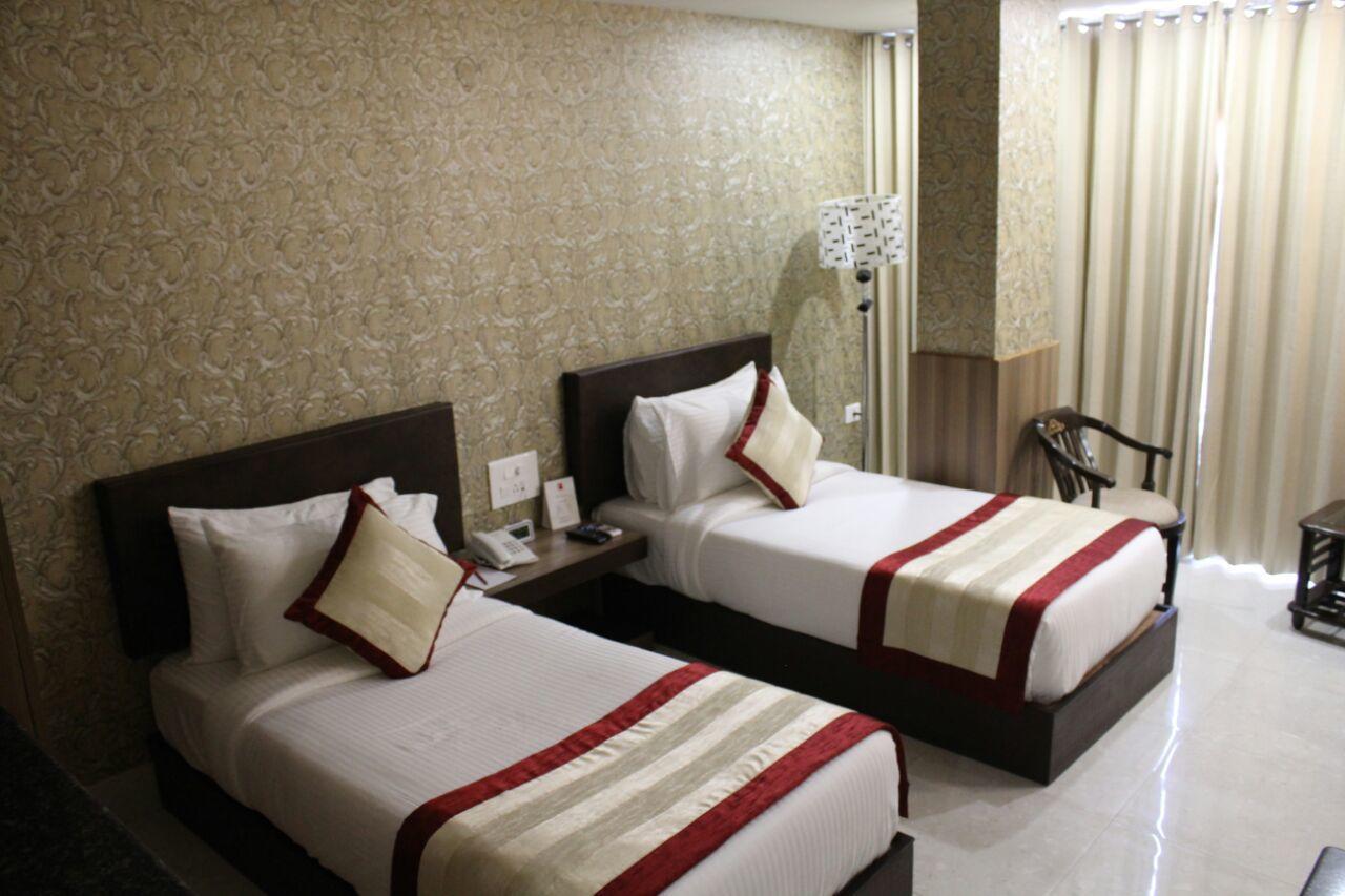 Imperial Clarks Inn Дехрадун Экстерьер фото